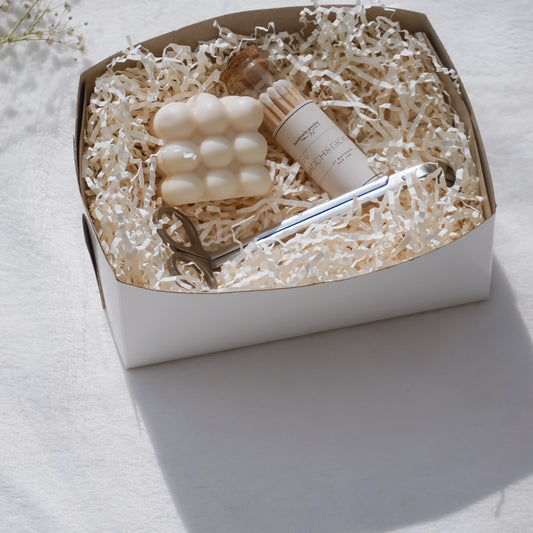 The Pretty Candle Gift Box